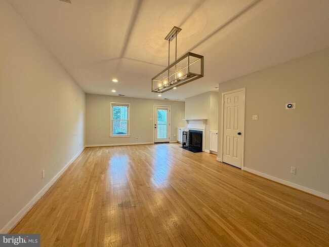 Building Photo - 1318 Dewitt Ave