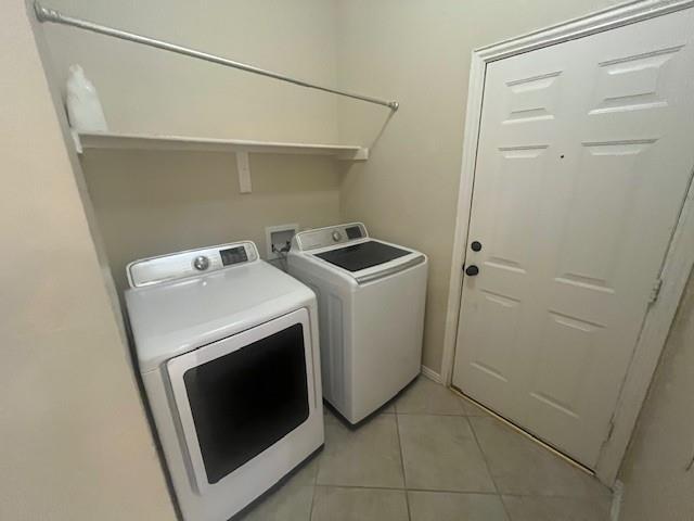 Building Photo - 1810 Giddings Ct