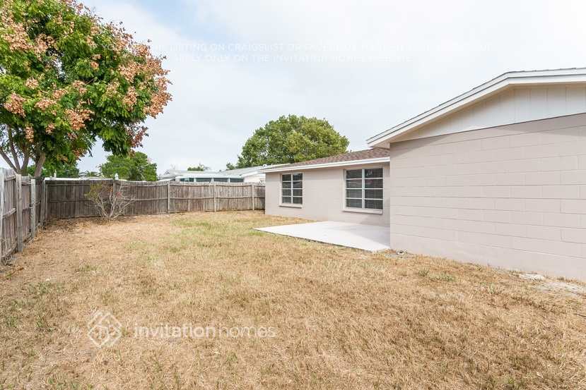 Building Photo - 9141 Lunar Ln