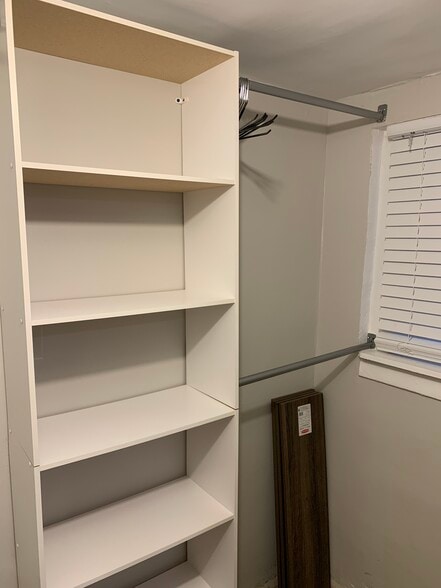 Closet - 2122 Kenilworth Ave