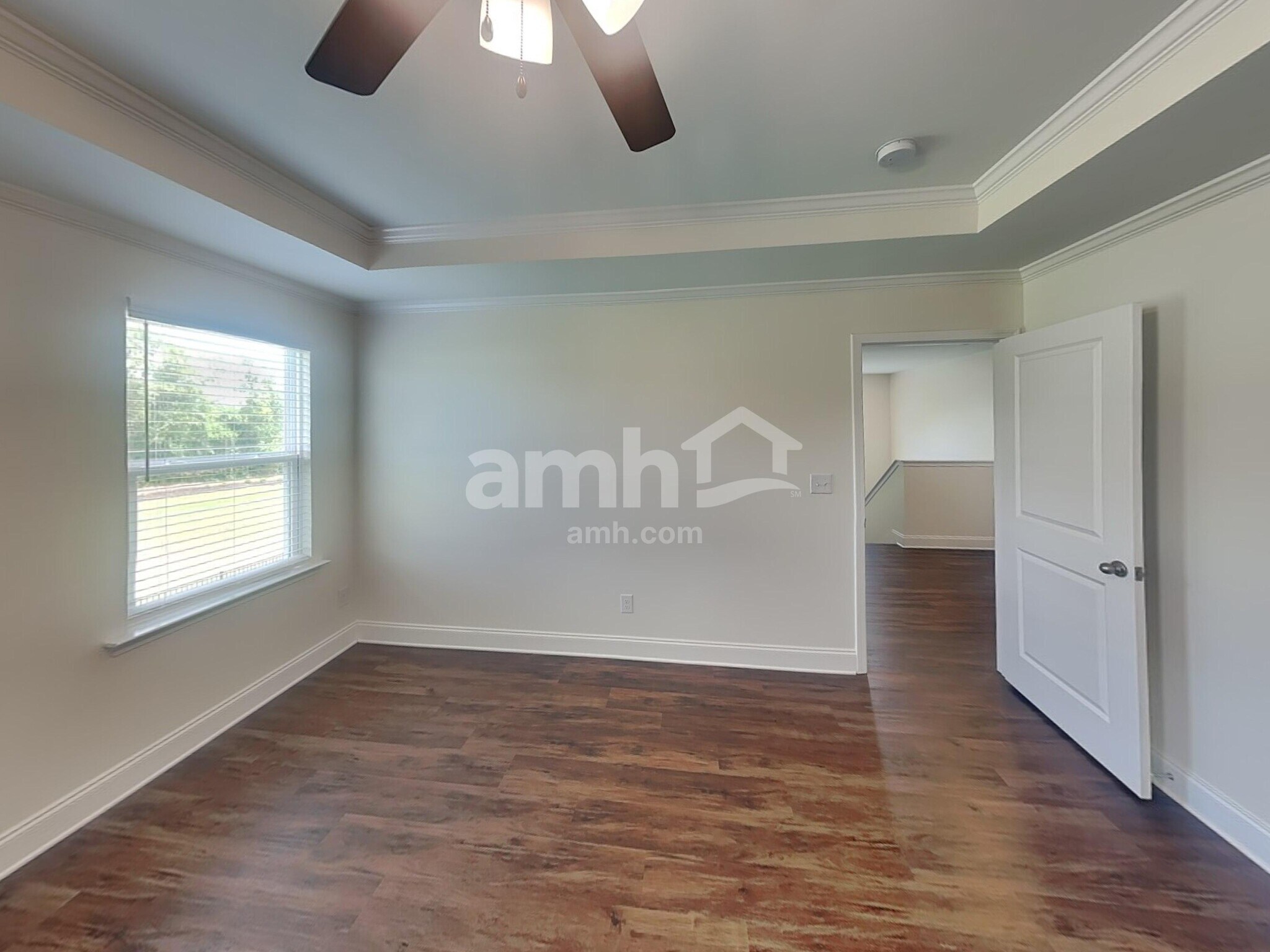 Building Photo - 5212 Valor Dr