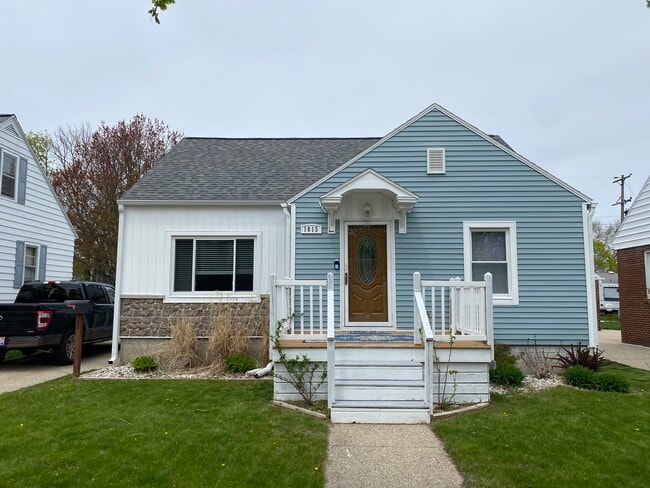 Building Photo - 1013 Waverly Ave