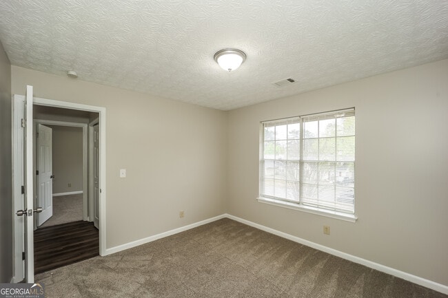 Building Photo - 8432 Cedar Creek Ridge