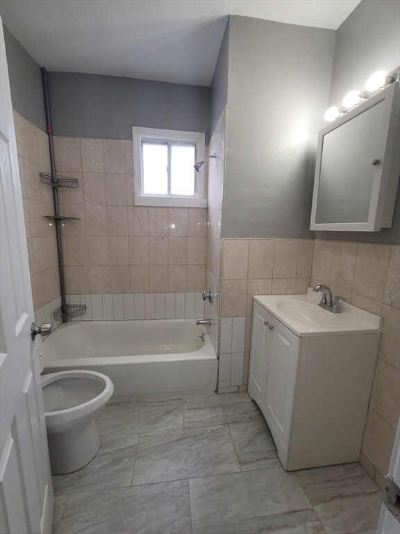 Building Photo - 26 Endicott St