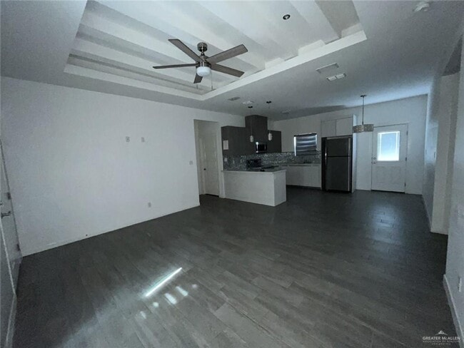 Building Photo - 16 West Dr