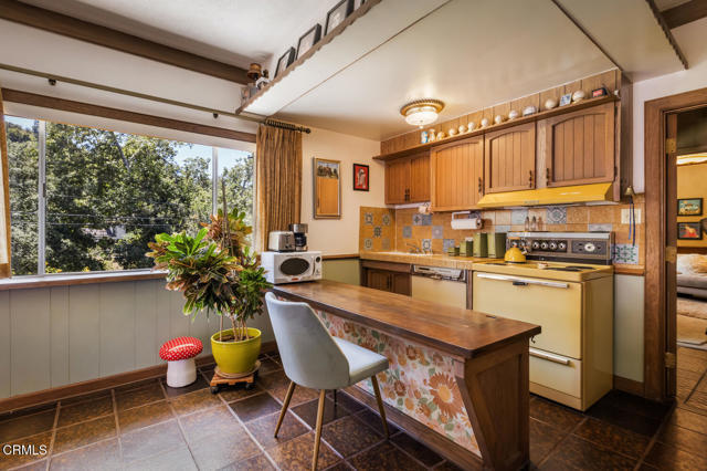 Building Photo - 3139 Linda Vista Rd