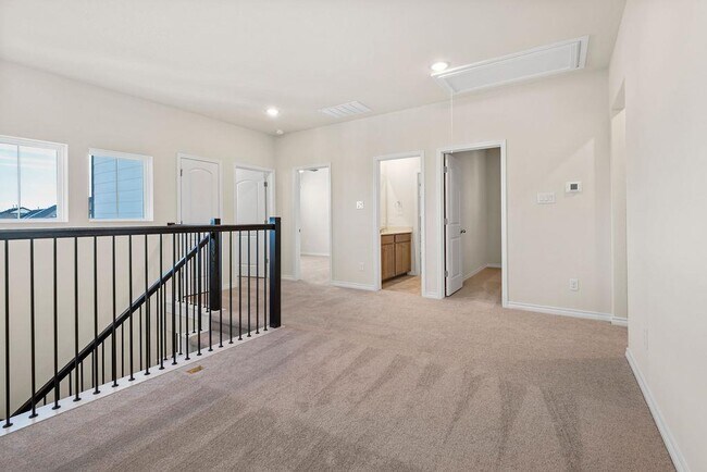 Building Photo - 108 Woodrow Ln