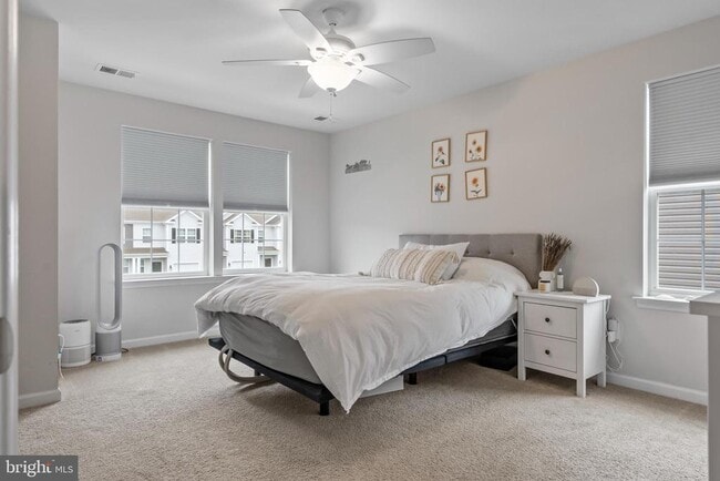 Building Photo - 53 Arlotta St