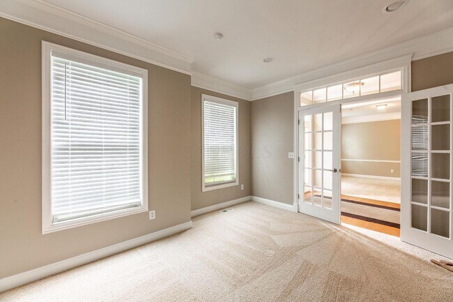 Building Photo - 4930 Brooksview Cir