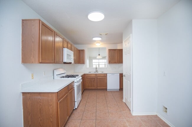 Building Photo - 10447 Sugar Sands Ct