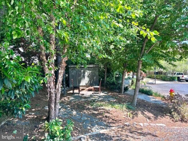 Building Photo - 4118 18th Rd N