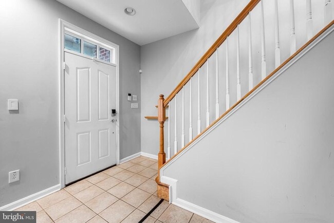 Building Photo - 2614 Lighthouse Ln