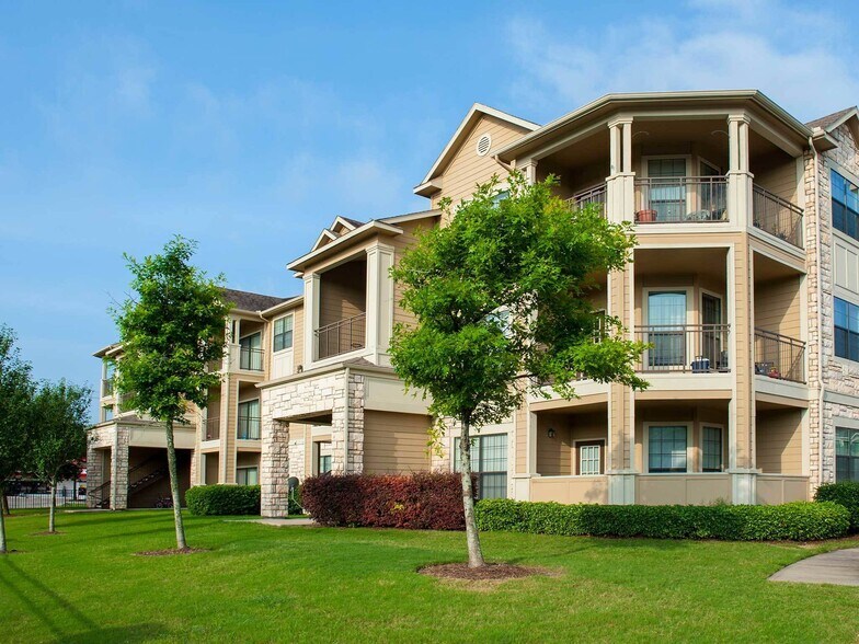 Advenir at Milan 13100 W Bellfort Ave Houston TX 77099 Apartment Finder