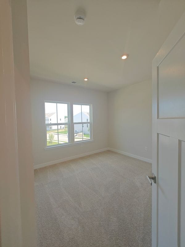Building Photo - 131 S Durham Dr