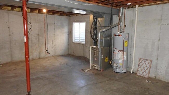 Building Photo - 621 N Downey Ct