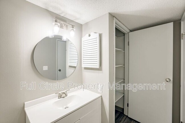Building Photo - 1640 N 56th St