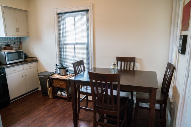 Building Photo - Chelsea Avenue Court