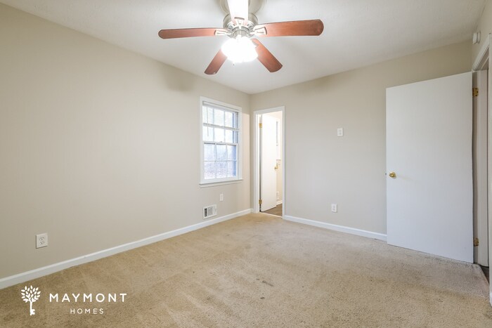 Building Photo - 563 Fawn Ct SE