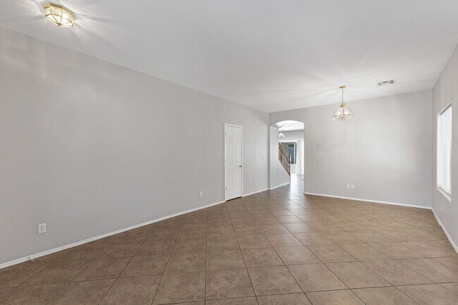 Building Photo - Large two story home in San Tan Heights!