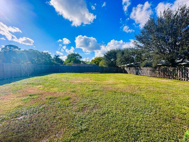 Building Photo - 4540 Mathis St