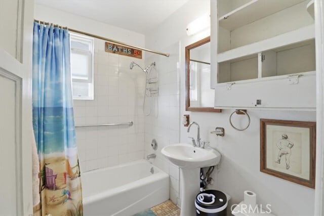 Building Photo - 2103 Harriman Ln