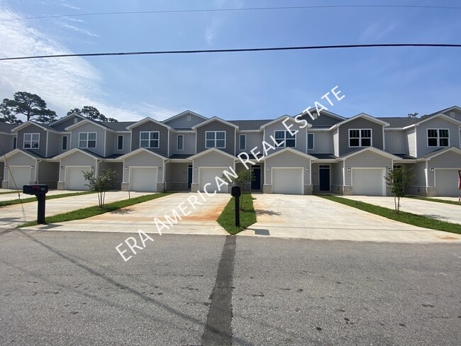 Primary Photo - Townhomes 2 miles from Hurlburt Field AFB