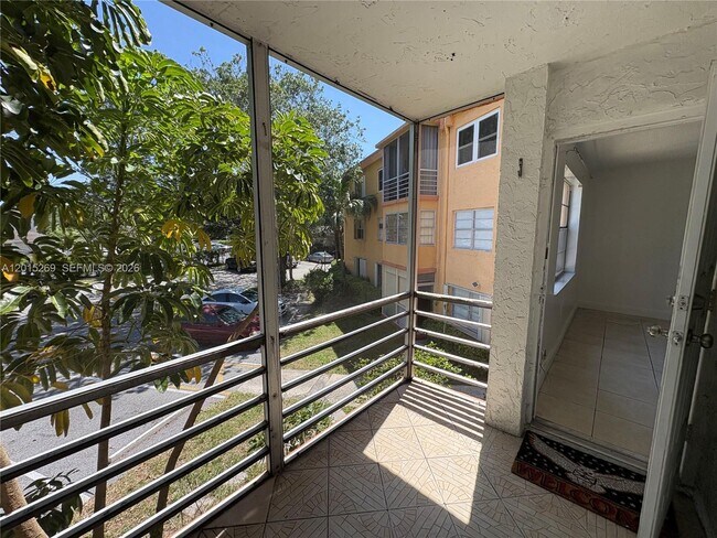 Building Photo - 4304 NW 9th Ave