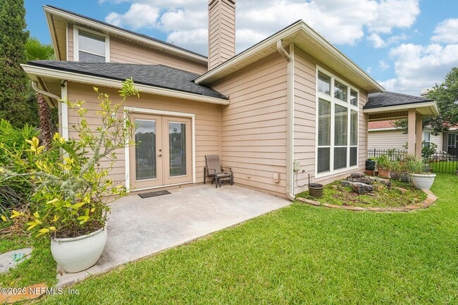 Building Photo - 1629 Sandy Springs Dr