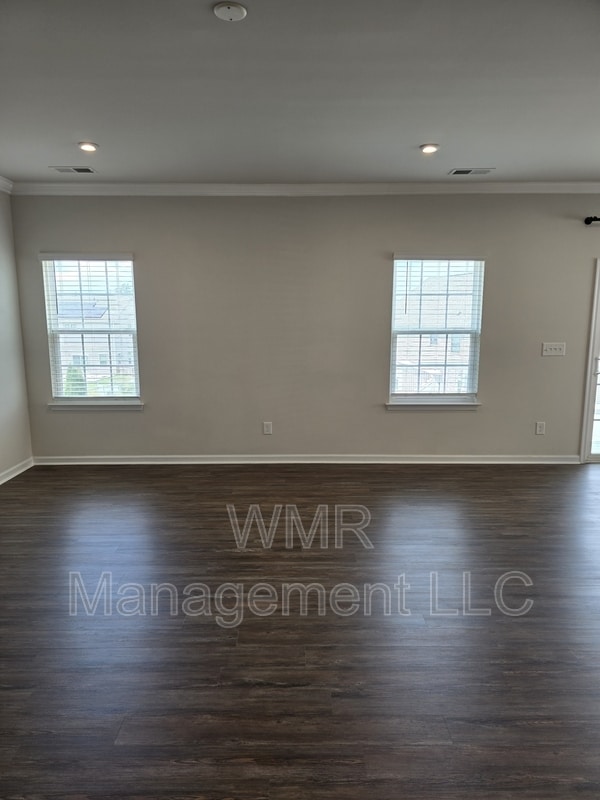 Building Photo - 7270 Waterwheel St SW