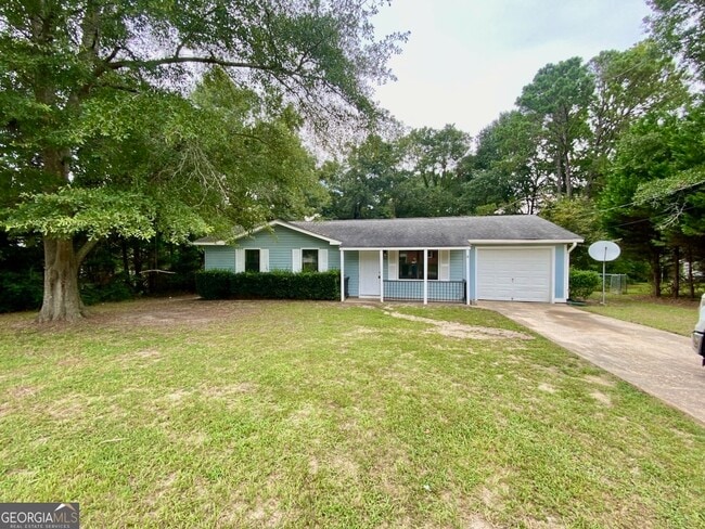 Primary Photo - 301 New Cir Dr