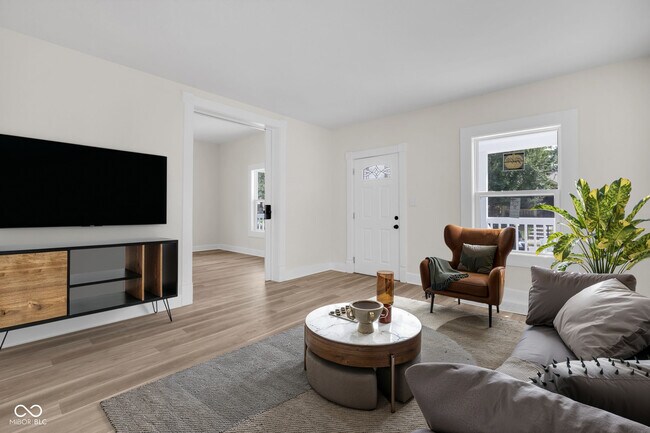 Building Photo - 3160 Graceland Ave