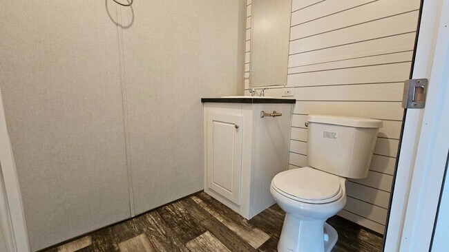 Building Photo - 1810 E Lockwood St