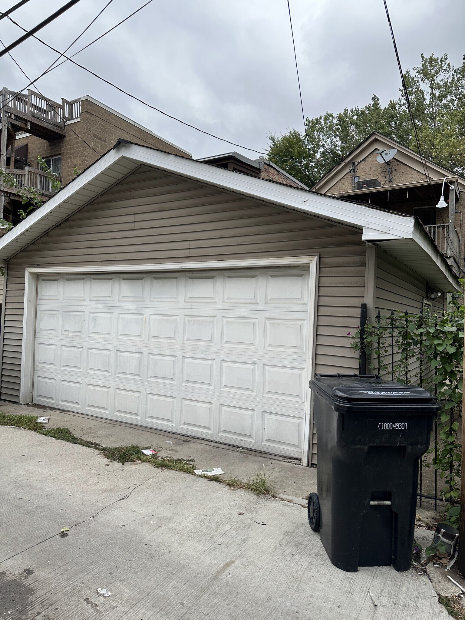 Building Photo - 1307 W Fillmore St