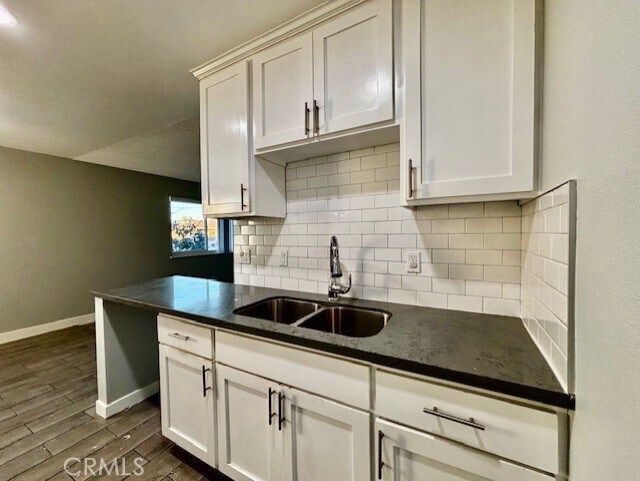 Building Photo - 17102 Emerald Ln