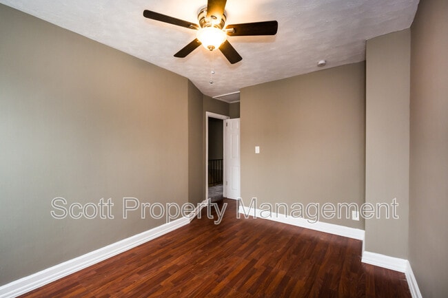 Building Photo - 8627 Willow Oak Rd