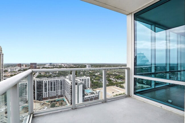 Building Photo - 150 E Robinson St