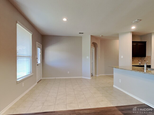 Building Photo - 125 Creek Terrace Dr