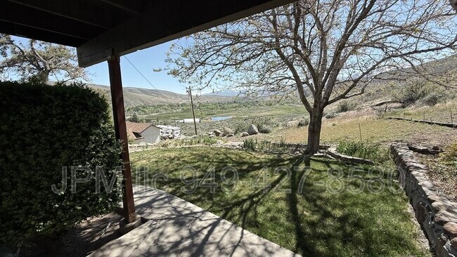 Building Photo - 20835 Cooke Dr