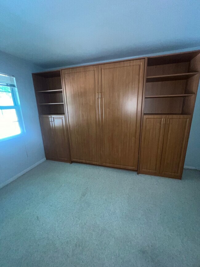 Building Photo - 9164 N Swan Cir