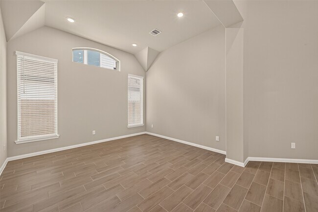 Building Photo - 27003 Estella Mdw Ln