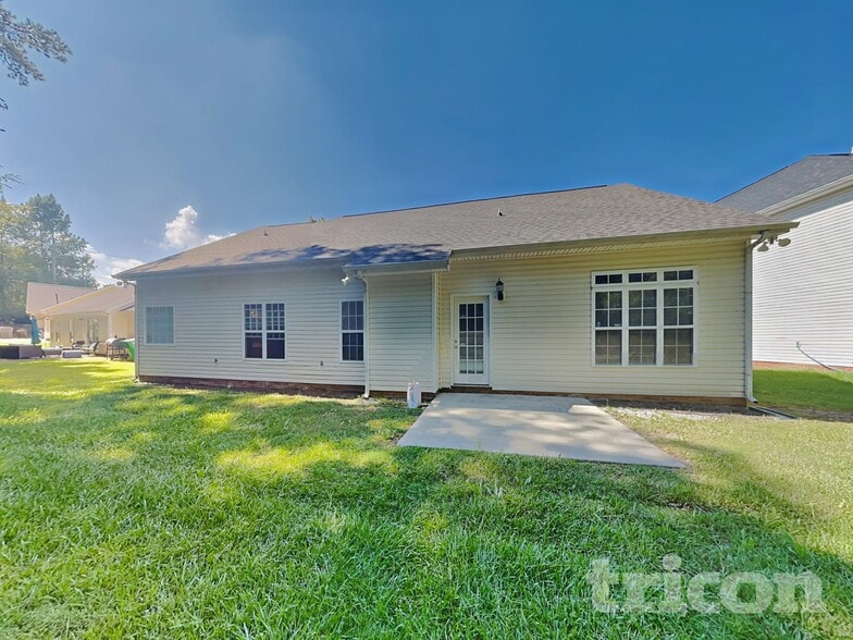 Building Photo - 314 McGinn Grove Dr