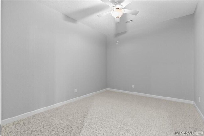 Building Photo - 164 Sandy Cove Dr
