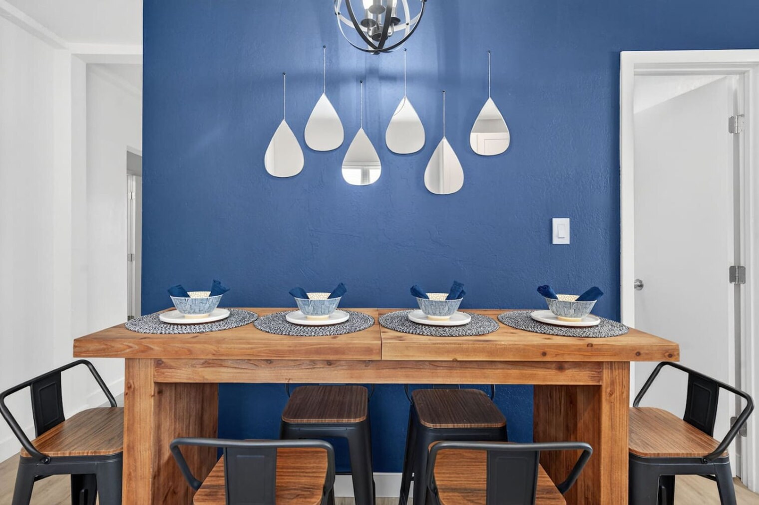 Building Photo - 1311 N 14th St