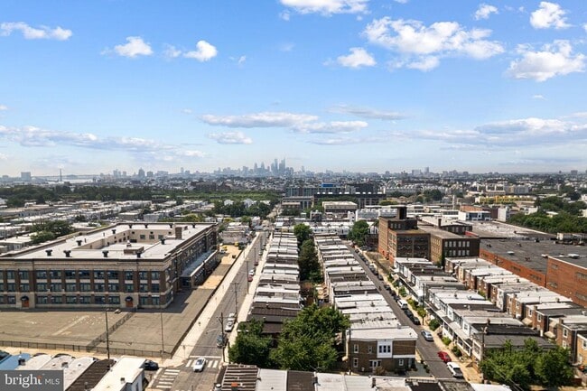 Building Photo - 2257 Ann St