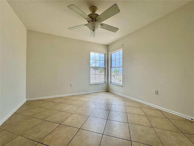 Building Photo - 8029 King Palm Cir