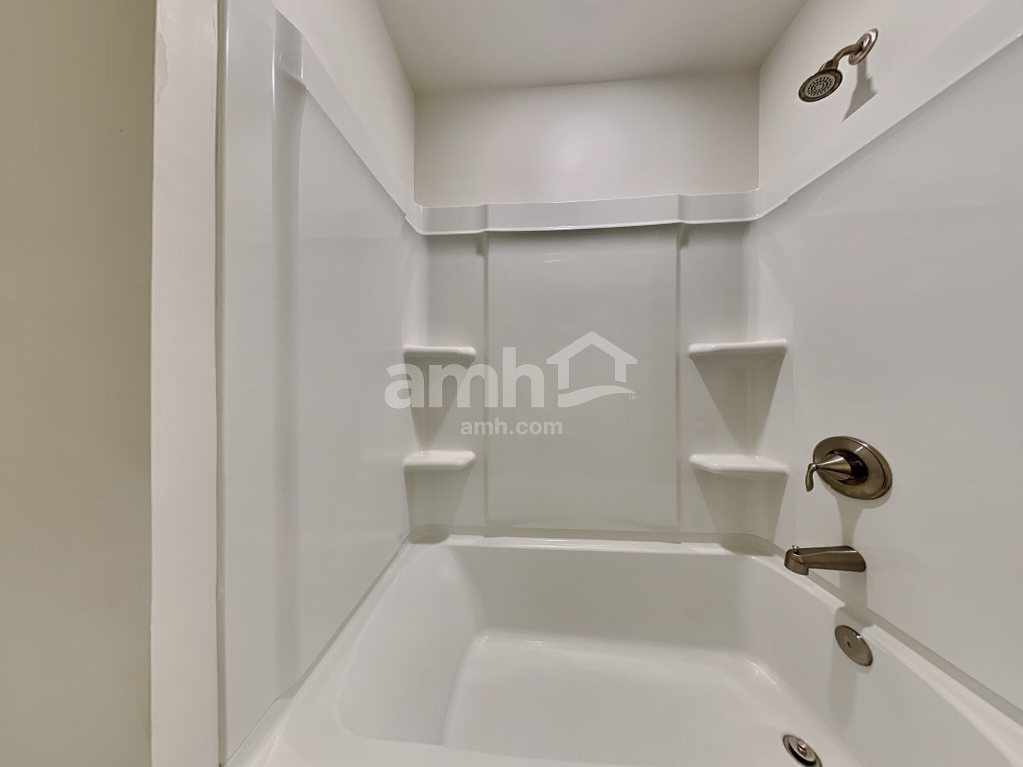 Building Photo - 713 Cyprus Ave