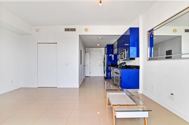 Building Photo - 60 SW 13th St