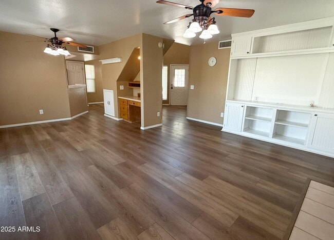 Building Photo - 1670 E Gary Dr