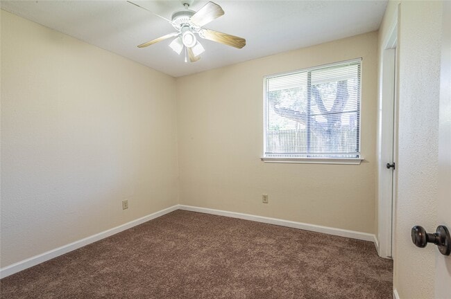 Building Photo - 11438 Brook Meadow Dr