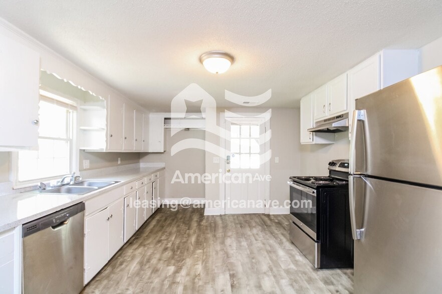 Building Photo - 1541 Beckham St